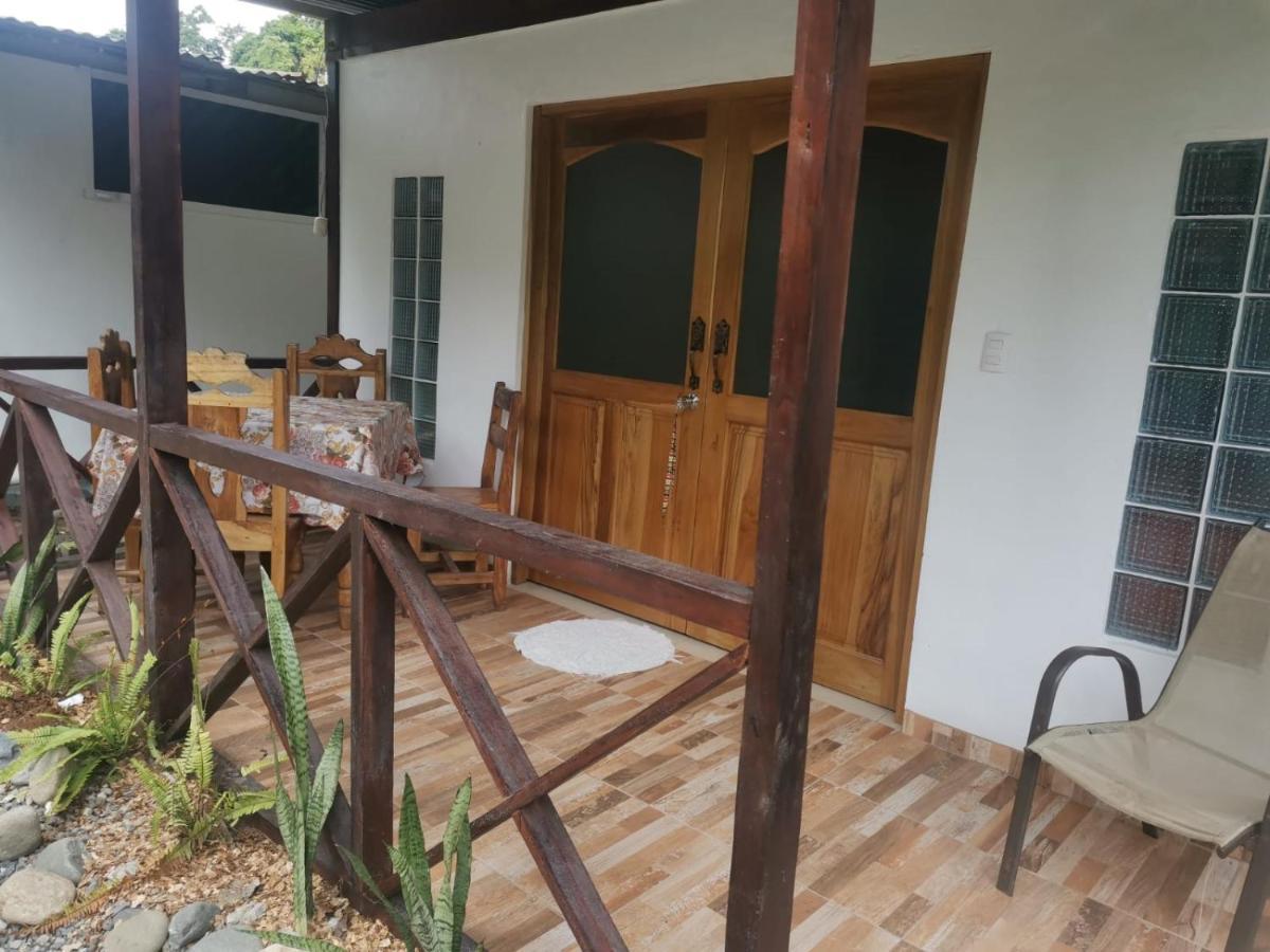 Hostal Cecilia Puerto Viejo de Talamanca Экстерьер фото