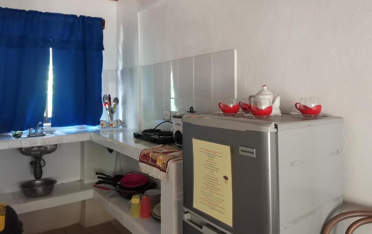 Hostal Cecilia Puerto Viejo de Talamanca Экстерьер фото